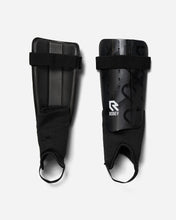 画像をギャラリービューアに読み込む, CLASH SHIN GUARDS